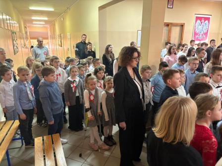 Obrazy newsów: do_hymnu_3.jpg